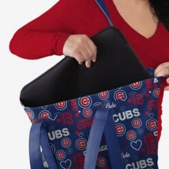 FOCO Chicago Cubs Logo Love Tote Bag -Fashion General Store BGMBLTLETOTECC g3