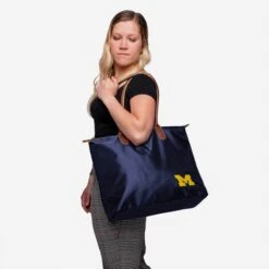 FOCO Michigan Wolverines Bold Color Tote Bag -Fashion General Store BGNCEXFANLGHETOTEV2MI g3 4e0f19a9 b63c 49ba b6aa 67ff8c84bab4