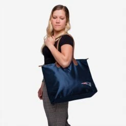 FOCO New England Patriots Bold Color Tote Bag 6 FOCO New England Patriots Bold Color Tote Bag -Fashion General Store BGNFEXFANLGHETOTEV2NP g3