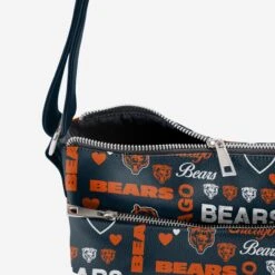 FOCO Chicago Bears Logo Love Crossbody Purse -Fashion General Store BGNFLTLECRSBCB g4