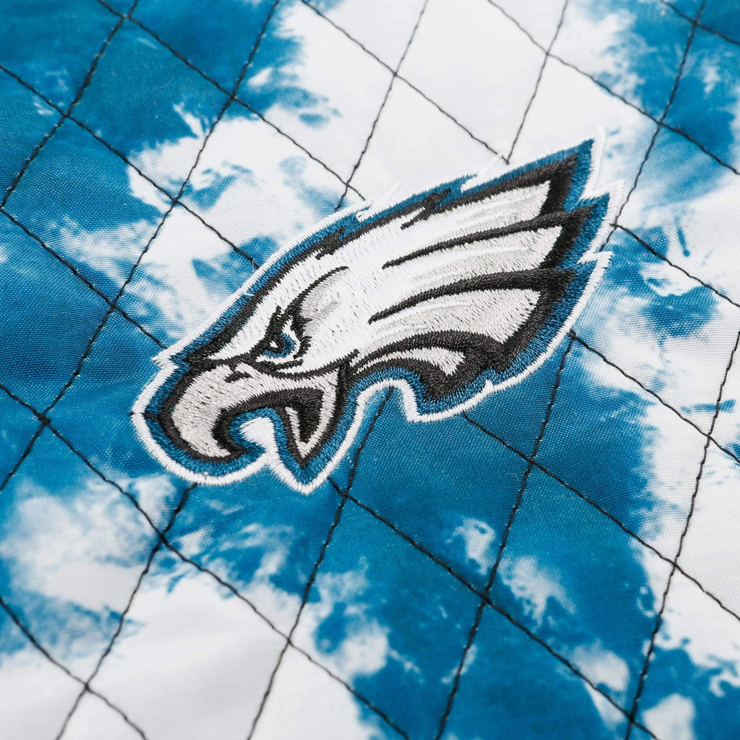 FOCO Philadelphia Eagles Tie-Dye Takeaway Duffle Bag 3 FOCO Philadelphia Eagles Tie-Dye Takeaway Duffle Bag - Image 3