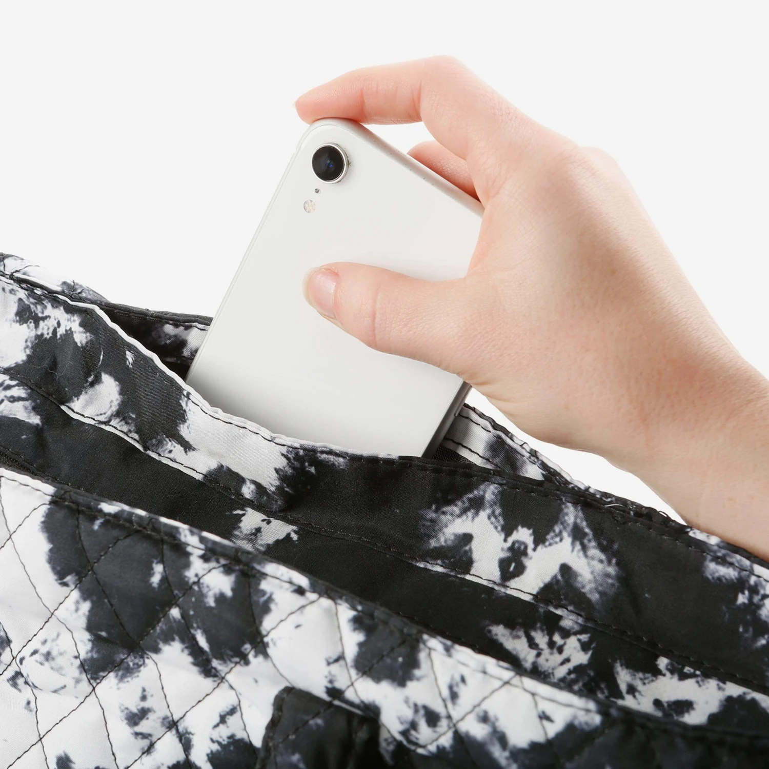 FOCO New Orleans Saints Tie-Dye Takeaway Tote Bag 4 FOCO New Orleans Saints Tie-Dye Takeaway Tote Bag - Image 4