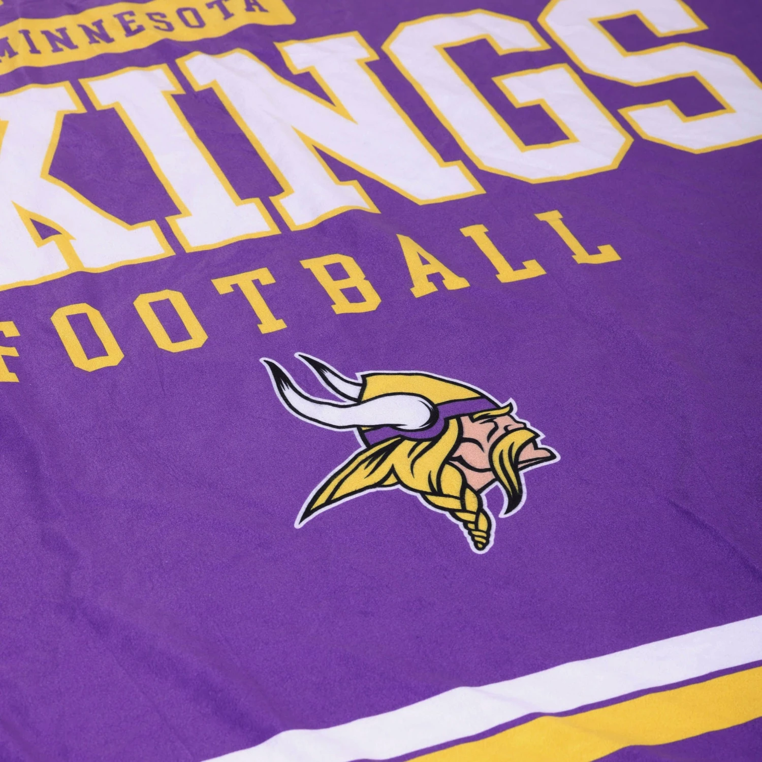 FOCO Minnesota Vikings Team Property Sherpa Plush Throw Blanket 5 FOCO Minnesota Vikings Team Property Sherpa Plush Throw Blanket - Image 5