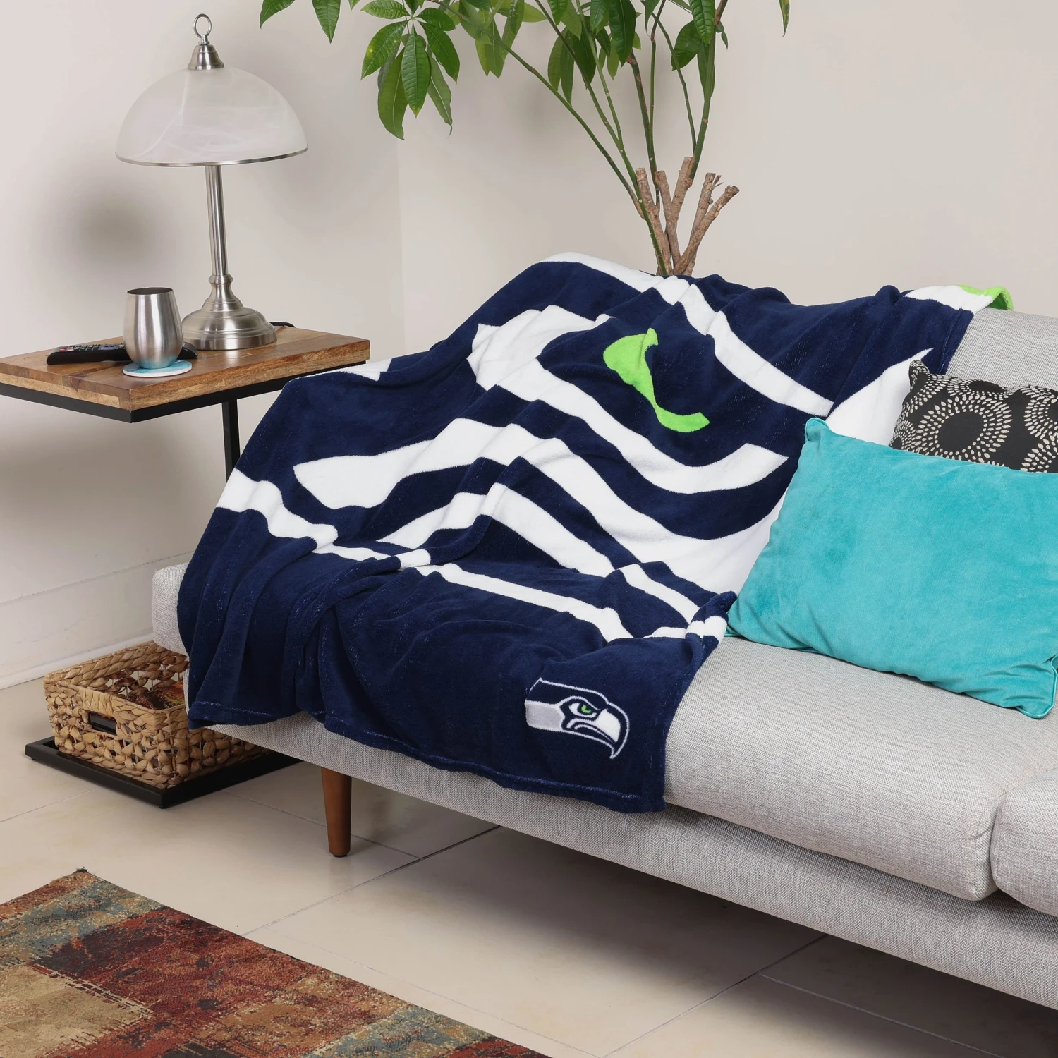 FOCO Seattle Seahawks Supreme Slumber Plush Throw Blanket 2 FOCO Seattle Seahawks Supreme Slumber Plush Throw Blanket - Image 2