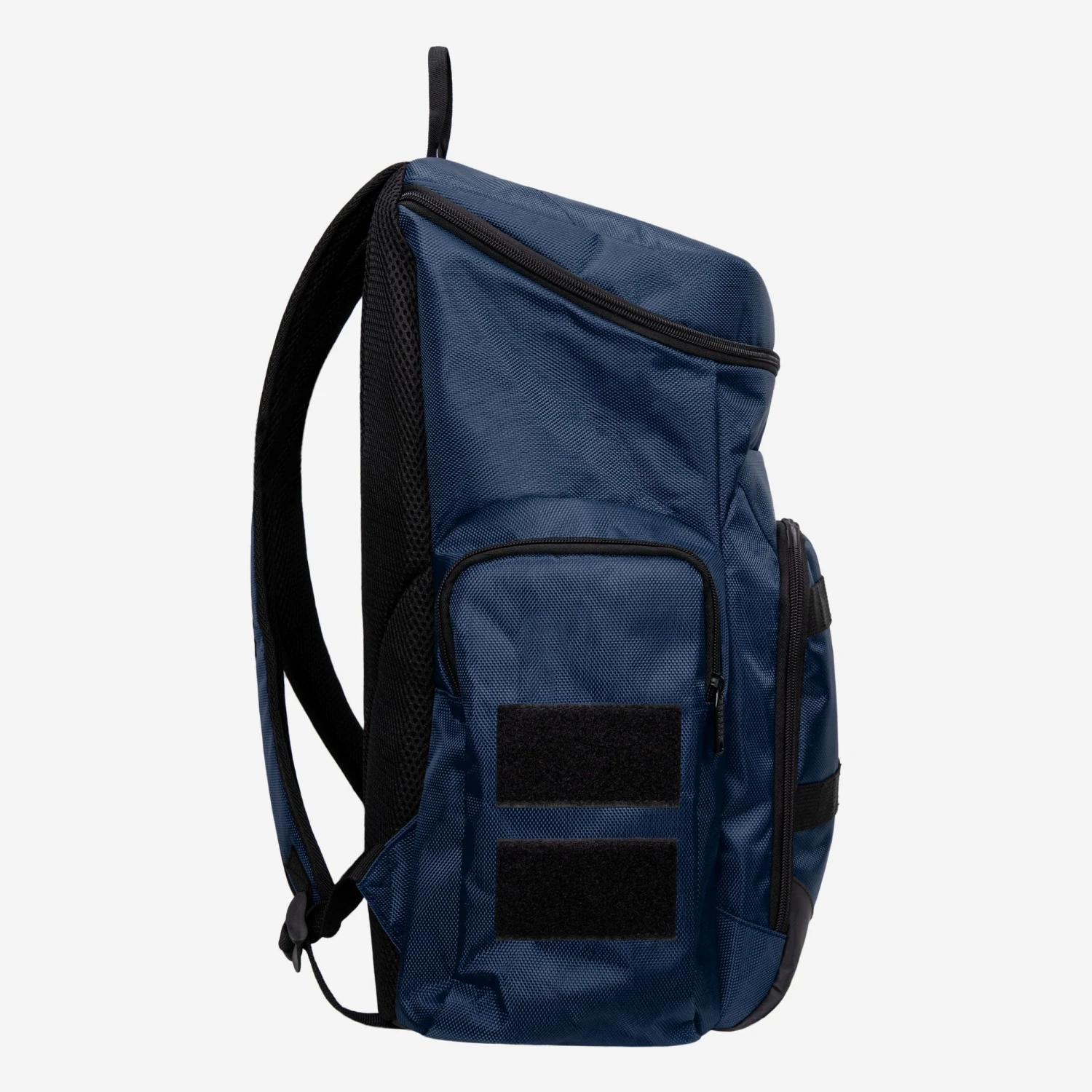 FOCO Tennessee Titans Carrier Backpack 3 FOCO Tennessee Titans Carrier Backpack - Image 3