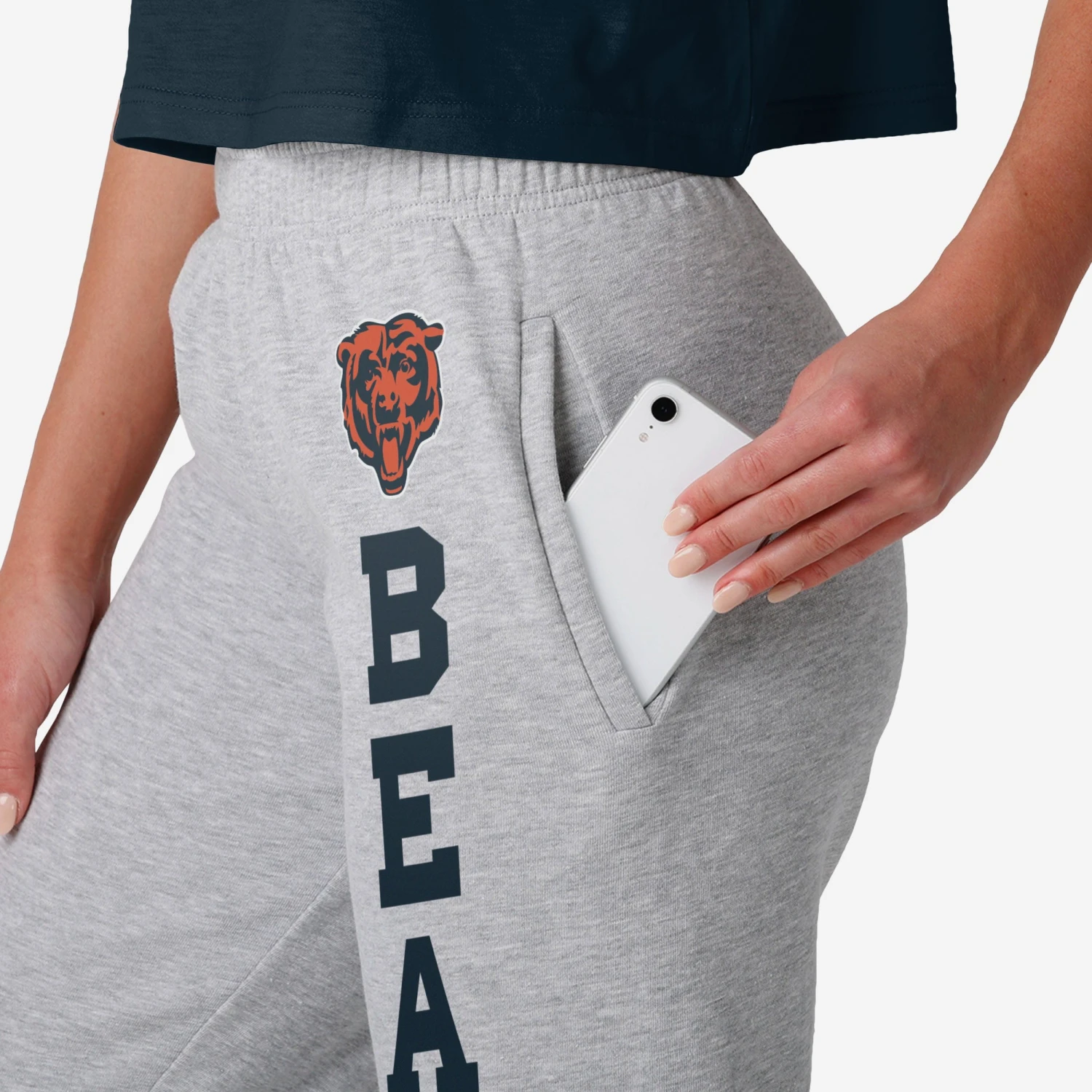 FOCO Chicago Bears Womens Big Wordmark Gray Sweatpants 3 FOCO Chicago Bears Womens Big Wordmark Gray Sweatpants - Image 3