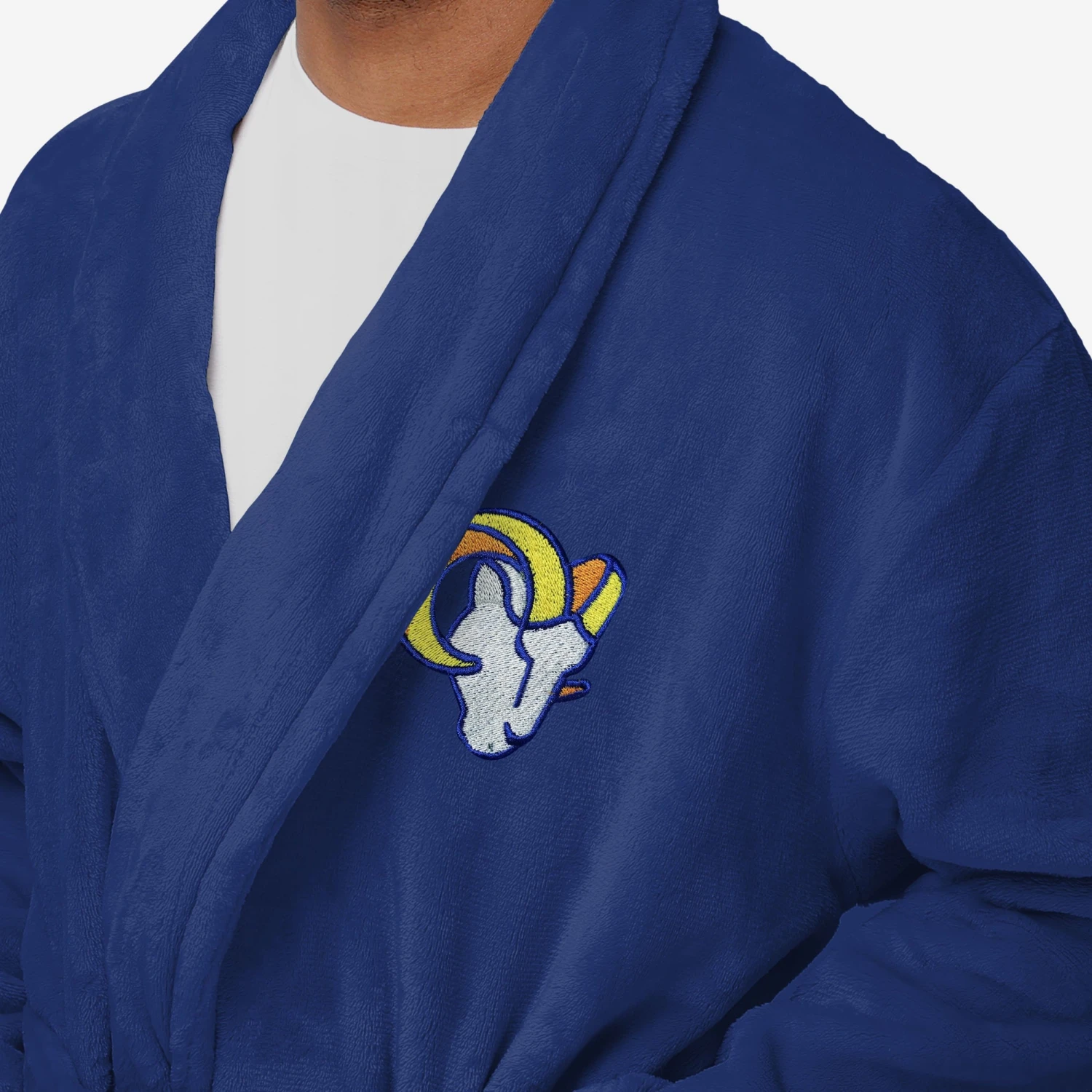 FOCO Los Angeles Rams Lazy Day Team Robe 2 FOCO Los Angeles Rams Lazy Day Team Robe - Image 2