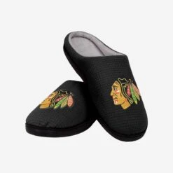FOCO Chicago Blackhawks Memory Foam Slide Slipper -Fashion General Store SLPNHMYFMCBH g3