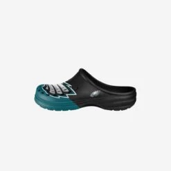 FOCO Philadelphia Eagles Youth Colorblock Big Logo Clog