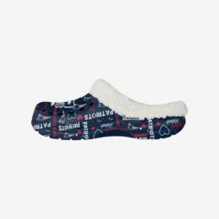 FOCO New England Patriots Womens Sherpa Lined Logo Love Clog
