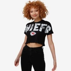 FOCO Kansas City Chiefs Womens Distressed Wordmark Crop Top