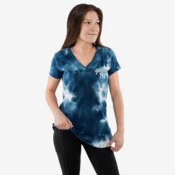 FOCO New York Yankees Womens Tie-Dye Rush Oversized T-Shirt
