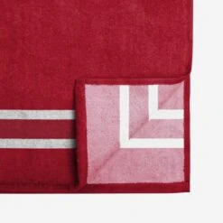 FOCO San Francisco 49ers Property Of Beach Towel -Fashion General Store TWLBCNFPOPSF g4