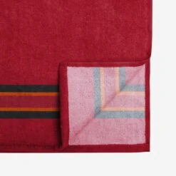 FOCO Tampa Bay Buccaneers Property Of Beach Towel -Fashion General Store TWLBCNFPOPTB g4